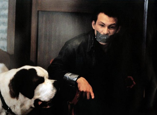 Kuffs, a zűrös zsaru - Filmfotók - Christian Slater