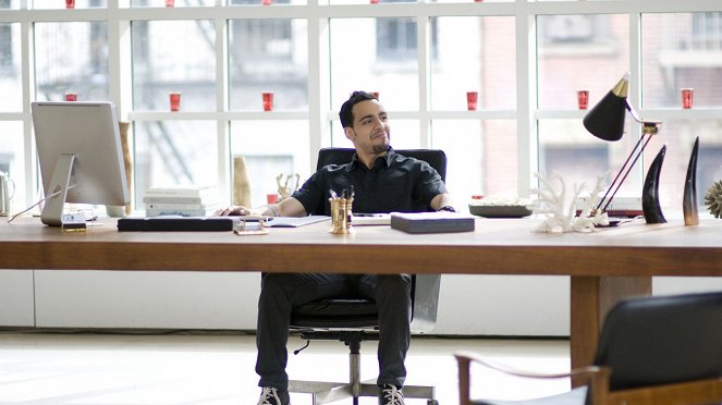 How to make it in America - I'm Sorry, Who's Yosi? - Filmfotos - Victor Rasuk