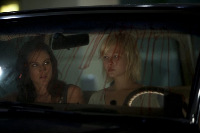 No One Lives - Filmfotos - America Olivo, Adelaide Clemens