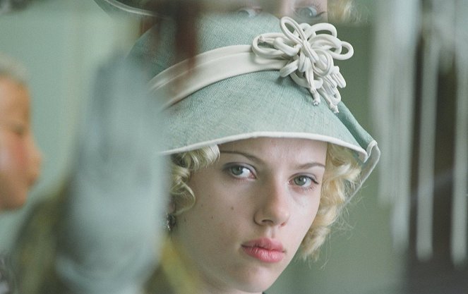 Vějíř lady Windermerové - Z filmu - Scarlett Johansson