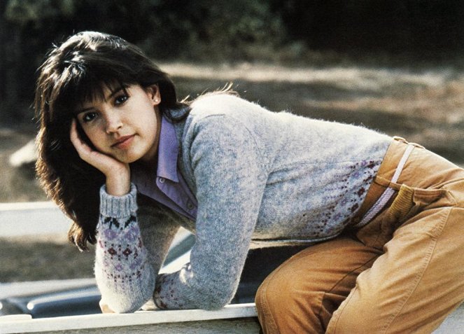 Escuela privada… para chicas - Promoción - Phoebe Cates