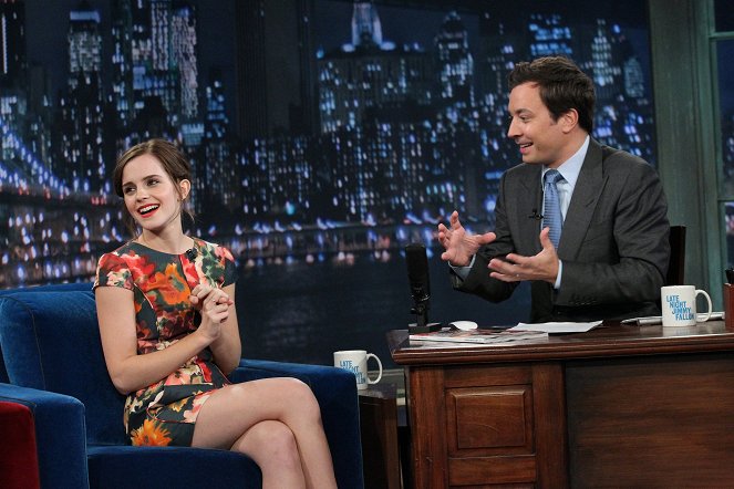 Late Night with Jimmy Fallon - Van film - Emma Watson, Jimmy Fallon