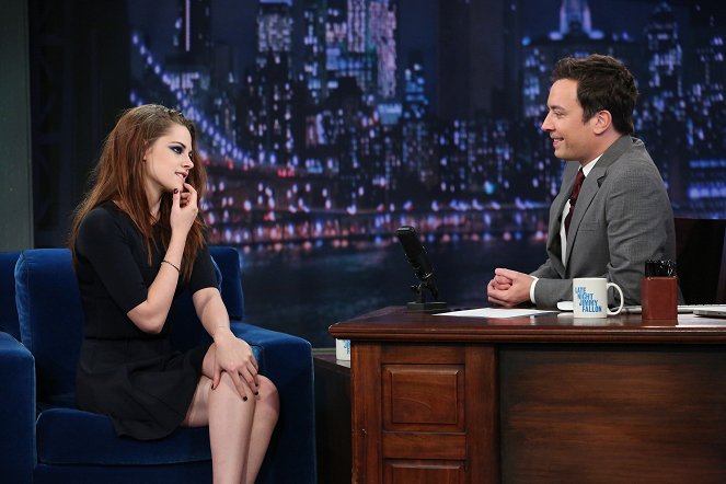 Late Night with Jimmy Fallon - Van film - Kristen Stewart, Jimmy Fallon