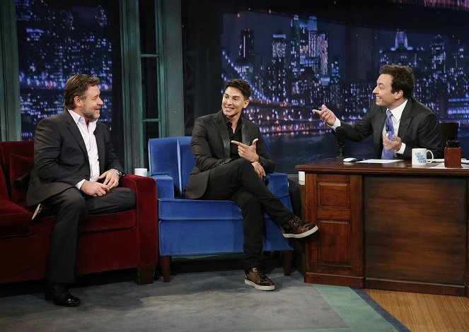 Late Night with Jimmy Fallon - Filmfotos - Russell Crowe, Jimmy Fallon