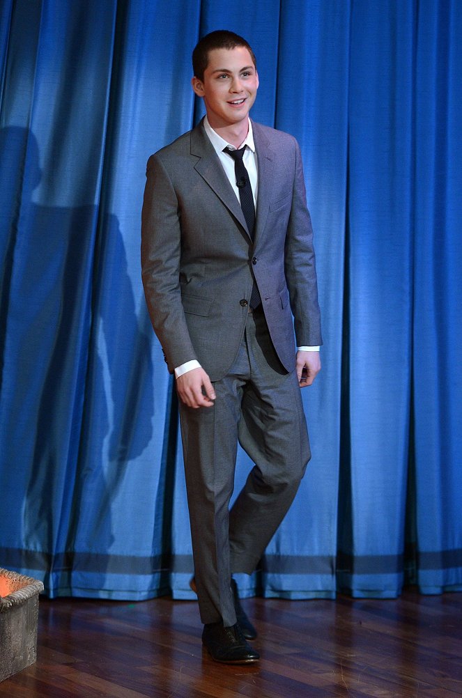 Late Night with Jimmy Fallon - Photos - Logan Lerman