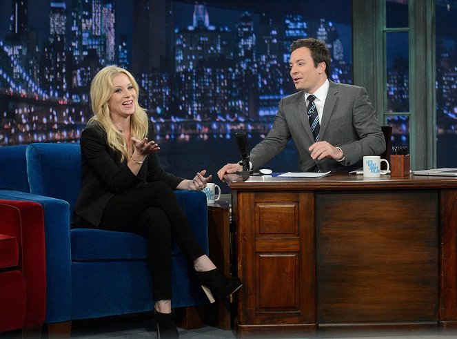 Late Night with Jimmy Fallon - Photos - Christina Applegate, Jimmy Fallon