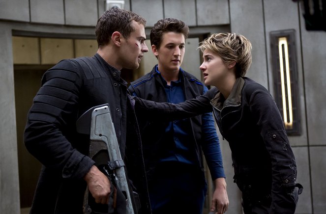 Insurgent - Photos - Theo James, Miles Teller, Shailene Woodley