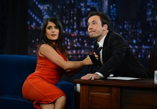 Late Night with Jimmy Fallon - Filmfotók - Salma Hayek, Jimmy Fallon