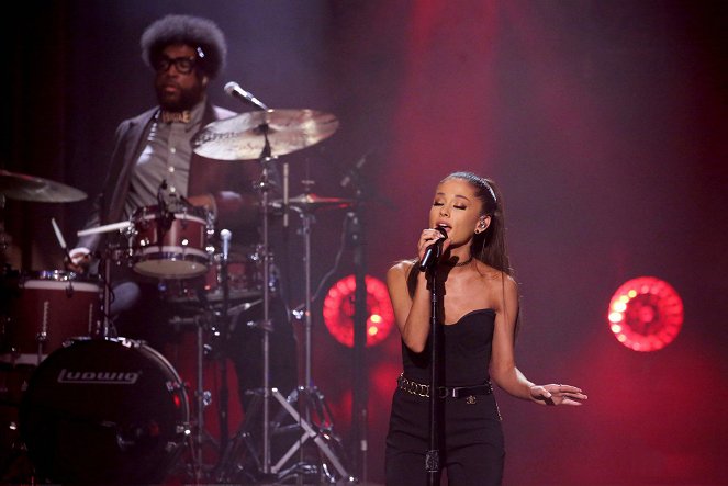 The Tonight Show Starring Jimmy Fallon - Filmfotók - Ariana Grande