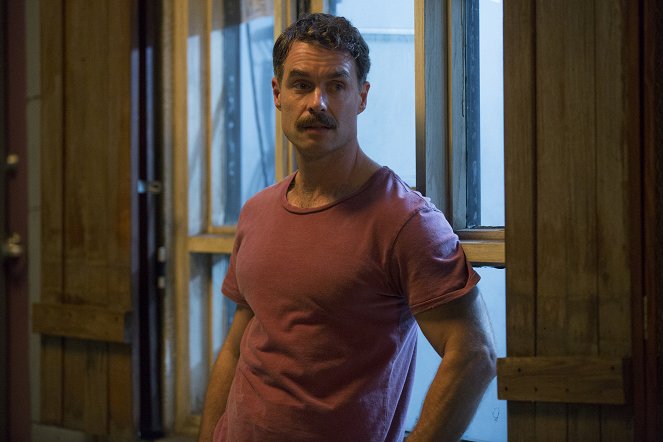 Looking - Looking for Glory - Photos - Murray Bartlett