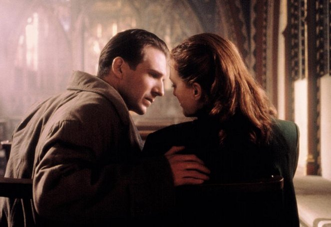 Hranice lásky - Z filmu - Ralph Fiennes, Julianne Moore