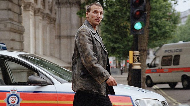 Pán času - Vetřelci v Londýně - Z filmu - Christopher Eccleston