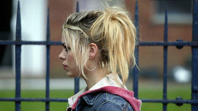 Doctor Who - Father's Day - Van film - Billie Piper