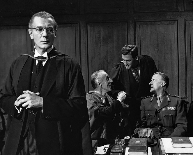 The Browning Version - Filmfotos - Michael Redgrave, Wilfrid Hyde-White, Bill Travers