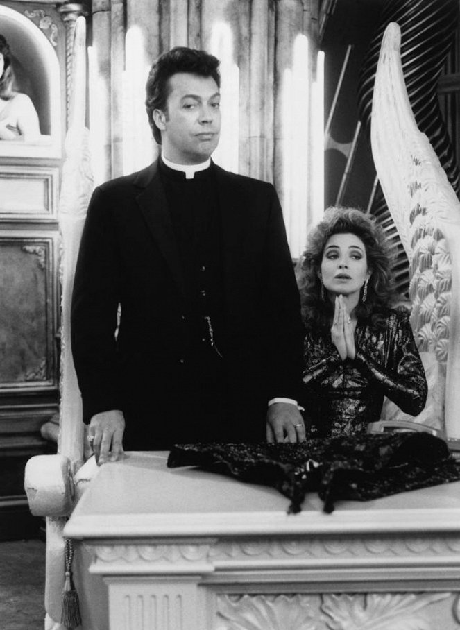 Pass the Ammo - Photos - Tim Curry, Annie Potts