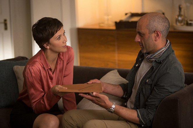 Egy tisztességes asszony - Filmfotók - Maggie Gyllenhaal, Richard Katz