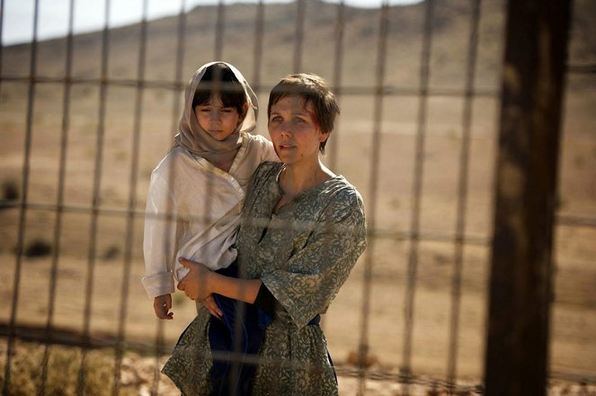 La Femme honorable - Photos - Maggie Gyllenhaal