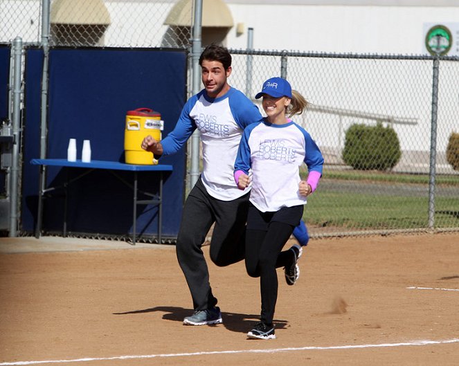 The Crazy Ones - Photos - James Wolk, Sarah Michelle Gellar