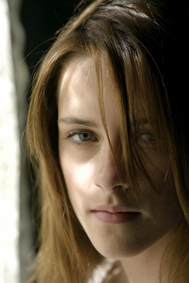 Prokletí domu slunečnic - Z filmu - Kristen Stewart