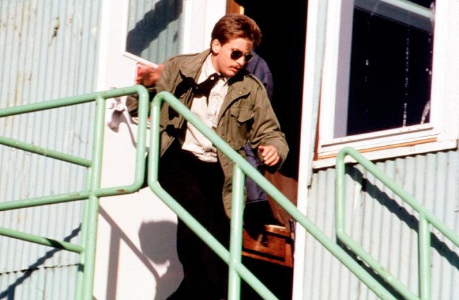 Stakeout - Van film - Emilio Estevez