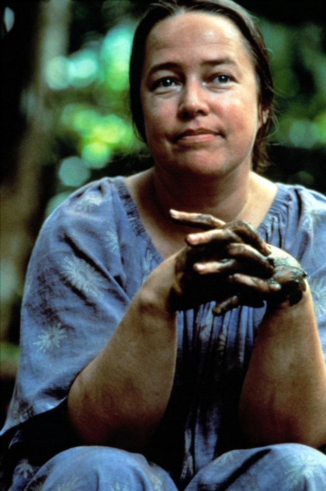 At Play in the Fields of the Lord - Filmfotos - Kathy Bates