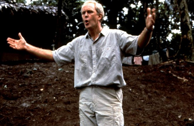 At Play in the Fields of the Lord - Filmfotos - John Lithgow