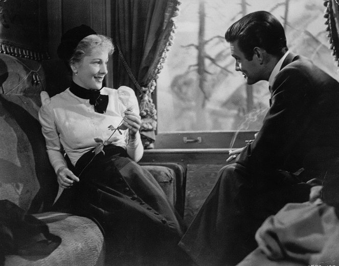 Letter from an Unknown Woman - Photos - Joan Fontaine, Louis Jourdan