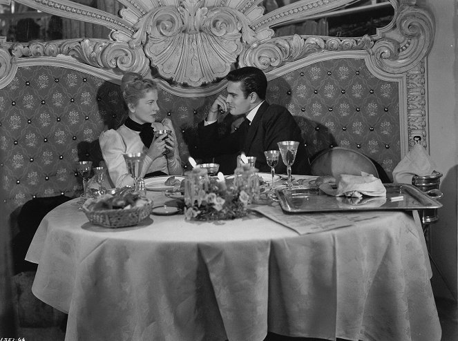 Levél egy ismeretlen asszonytól - Filmfotók - Joan Fontaine, Louis Jourdan