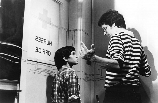 E.T.: The Extra-Terrestrial - Van de set - Henry Thomas, Steven Spielberg