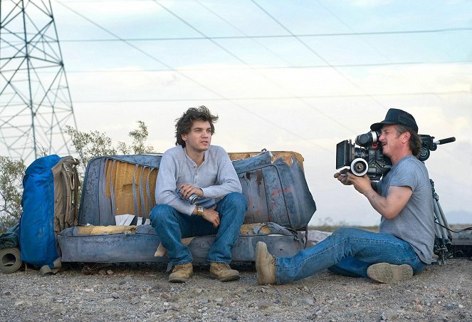 Into the Wild - Dreharbeiten - Emile Hirsch, Sean Penn
