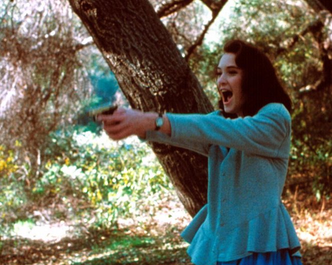 Escuela de jóvenes asesinos - De la película - Winona Ryder
