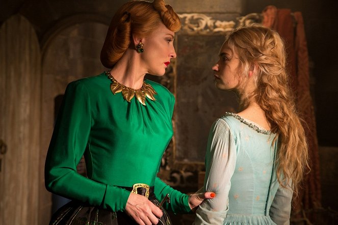 Cinderella - Van film - Cate Blanchett, Lily James