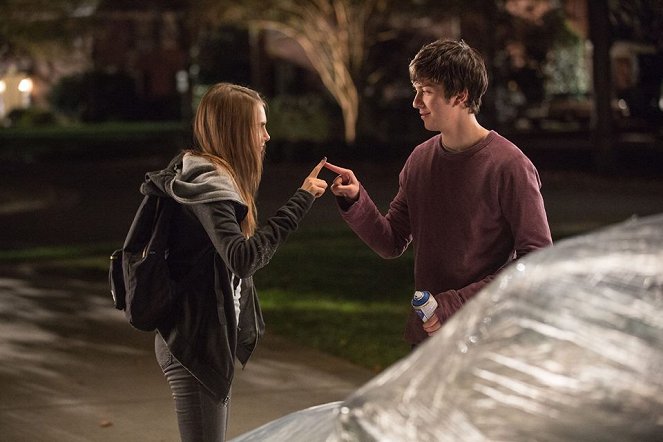 Paper Towns - Photos - Cara Delevingne, Nat Wolff