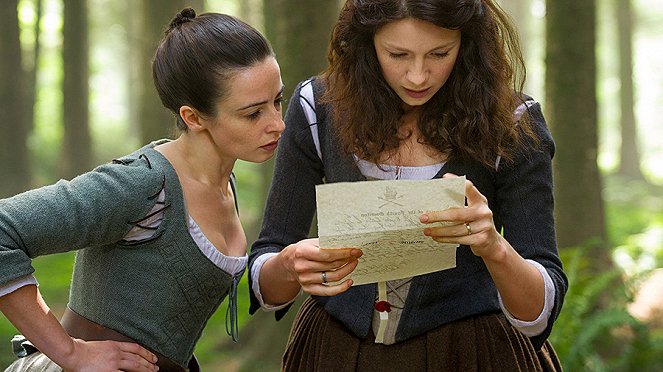 Outlander - Van film - Laura Donnelly, Caitríona Balfe