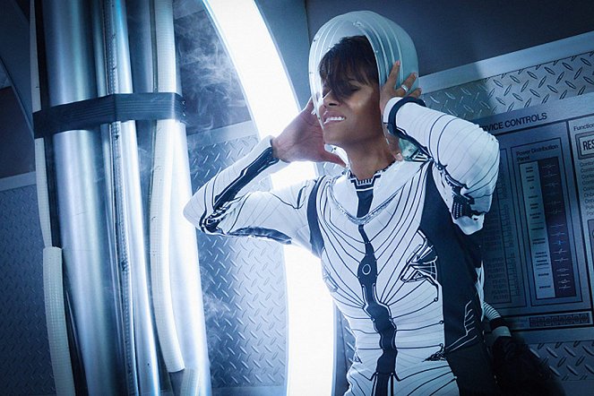 Extant - Ascension - Photos - Halle Berry