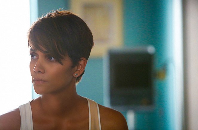 Extant - Before the Blood - Z filmu - Halle Berry