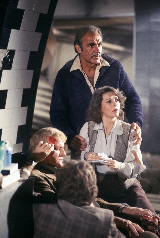 Meteor - Filmfotók - Brian Keith, Sean Connery, Natalie Wood