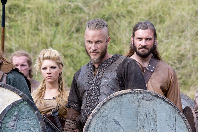 Vikings - Season 1 - Der Prozess - Filmfotos - Katheryn Winnick, Travis Fimmel, Clive Standen