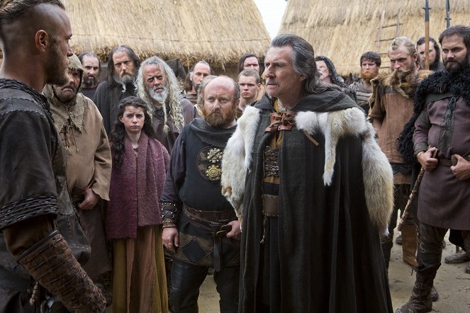 Vikings - Season 1 - Julgamento - Do filme - Travis Fimmel, Gabriel Byrne