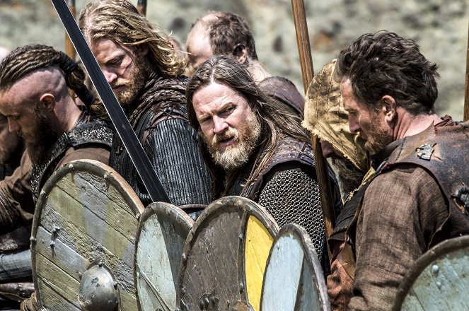 Vikings - Season 2 - A guerra dos irmãos - Do filme - Jefferson Hall, Donal Logue