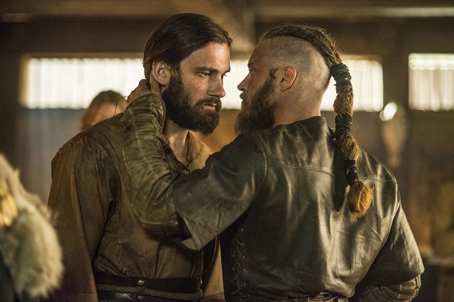 Vikings - A invasão - Do filme - Clive Standen, Travis Fimmel