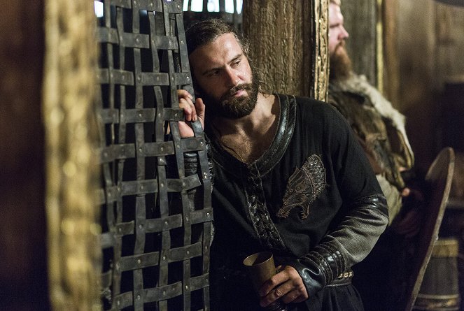 Vikings - Blood Eagle - Photos - Clive Standen