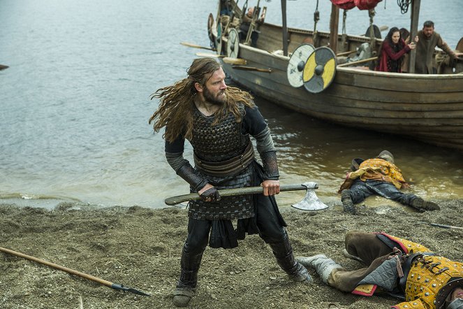 Vikings - Season 3 - Mercenary - Photos - Clive Standen