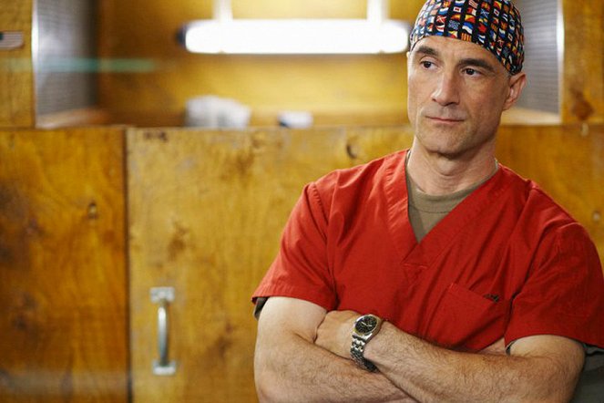 Combat Hospital - Enemy Within - Film - Elias Koteas