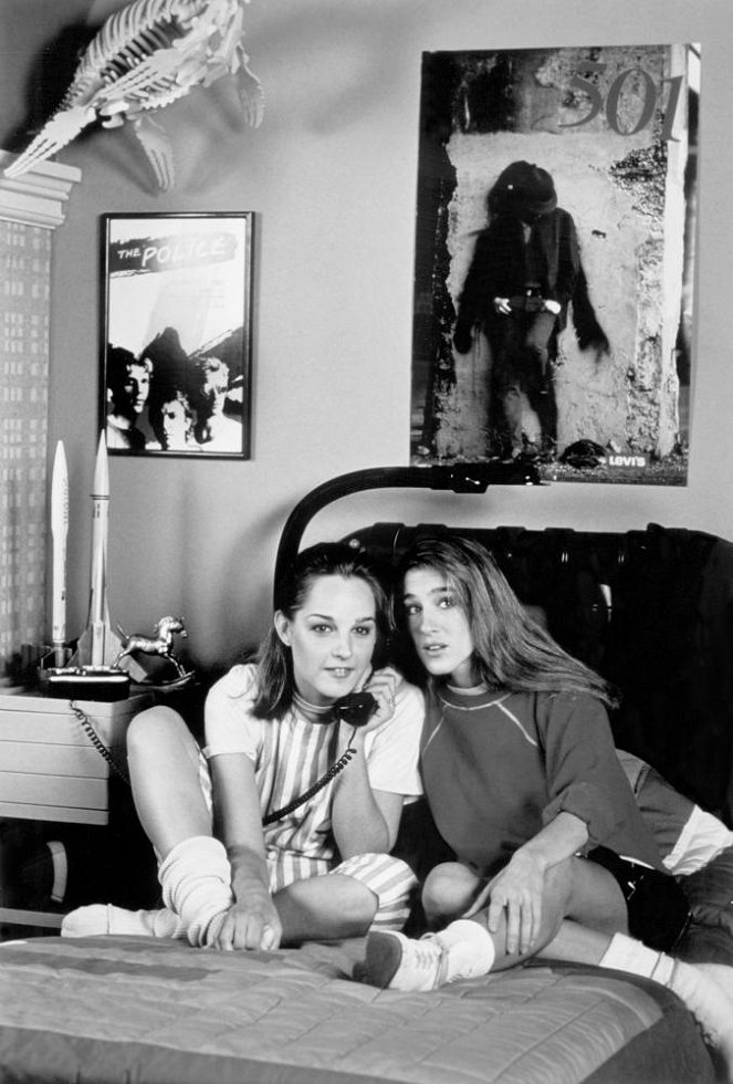 Girls Just Want to Have Fun - Photos - Helen Hunt, Sarah Jessica Parker