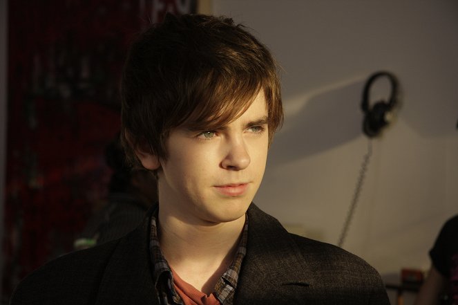 The Art of Getting By - Photos - Freddie Highmore