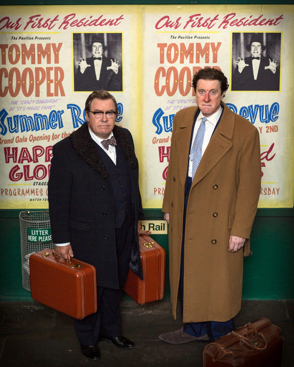 Tommy Cooper: Not Like That, Like This - Promokuvat - Gregor Fisher, David Threlfall