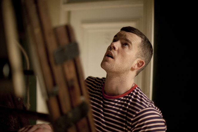 What Remains - Film - Russell Tovey