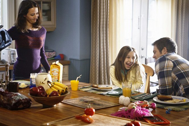 Happy Town - Photos - Amy Acker, Geoff Stults