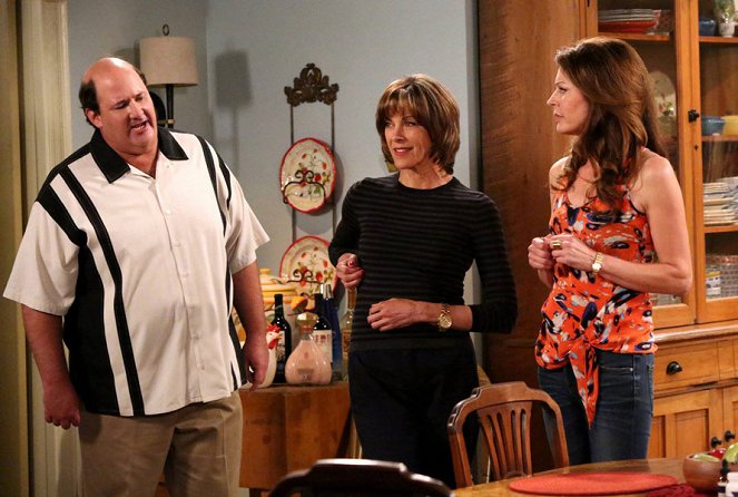 Hot in Cleveland - Photos - Wendie Malick, Jane Leeves